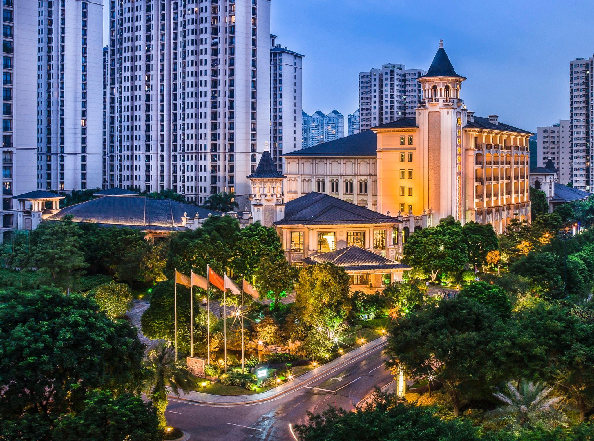 Chateau Starriver Guangzhou Peninsula Hotel Exterior photo