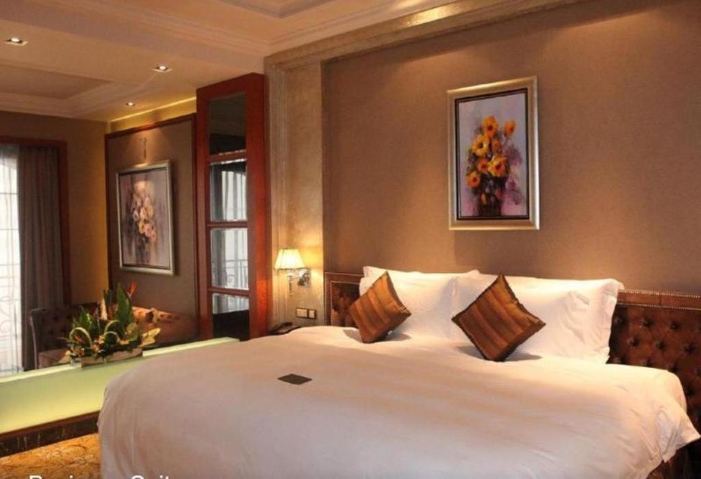 Chateau Starriver Guangzhou Peninsula Exterior photo